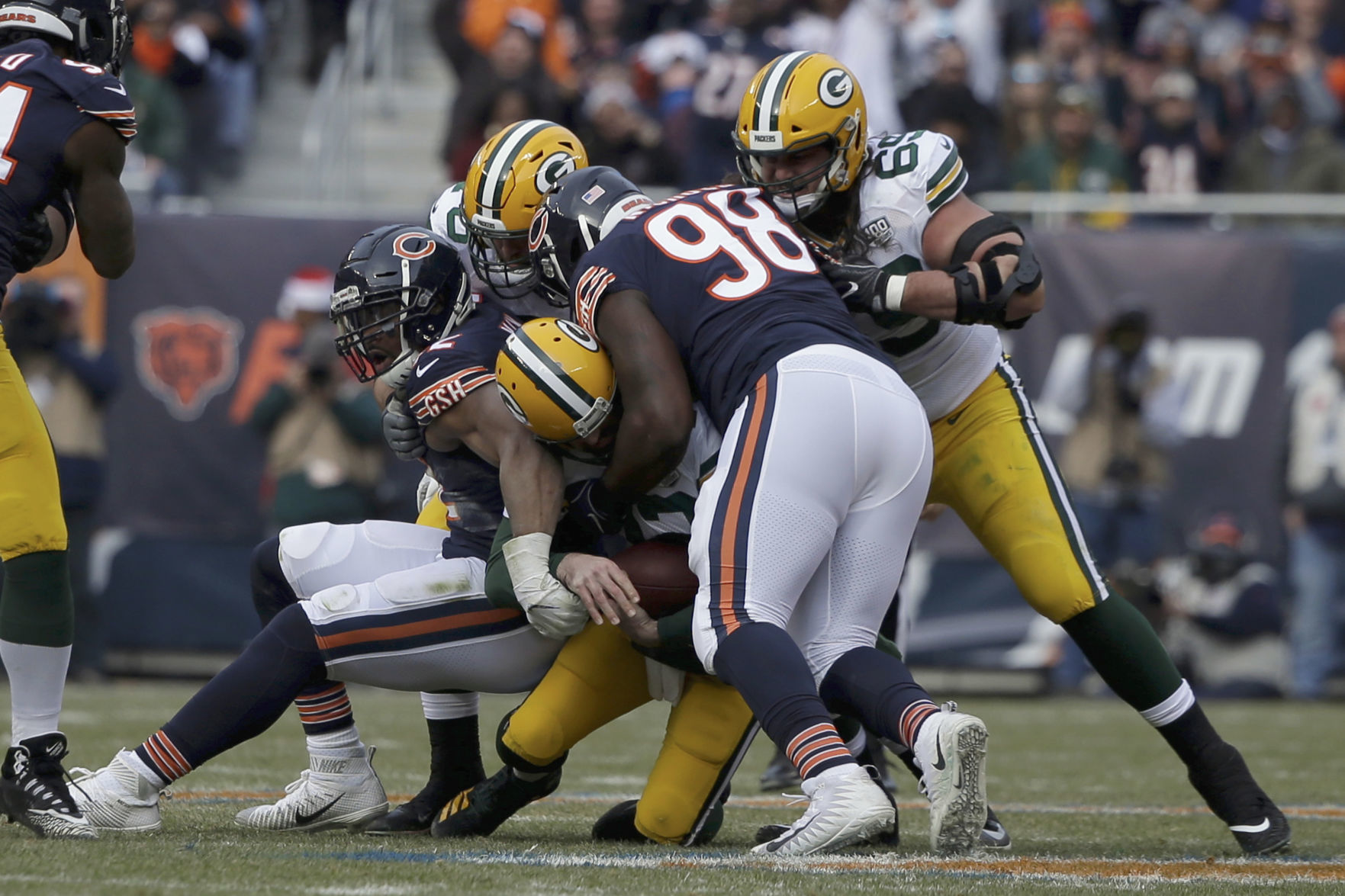 Bears 24, Packers 17